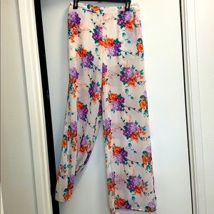 Floral chiffon pants